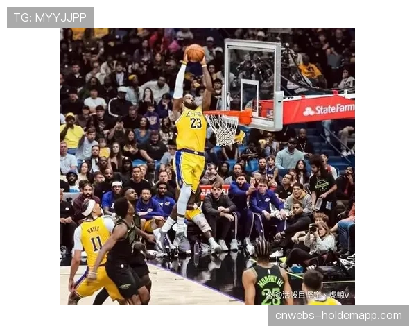 关键时刻聚焦：詹姆斯关键防守封盖后推动反击，助湖人锁定胜局